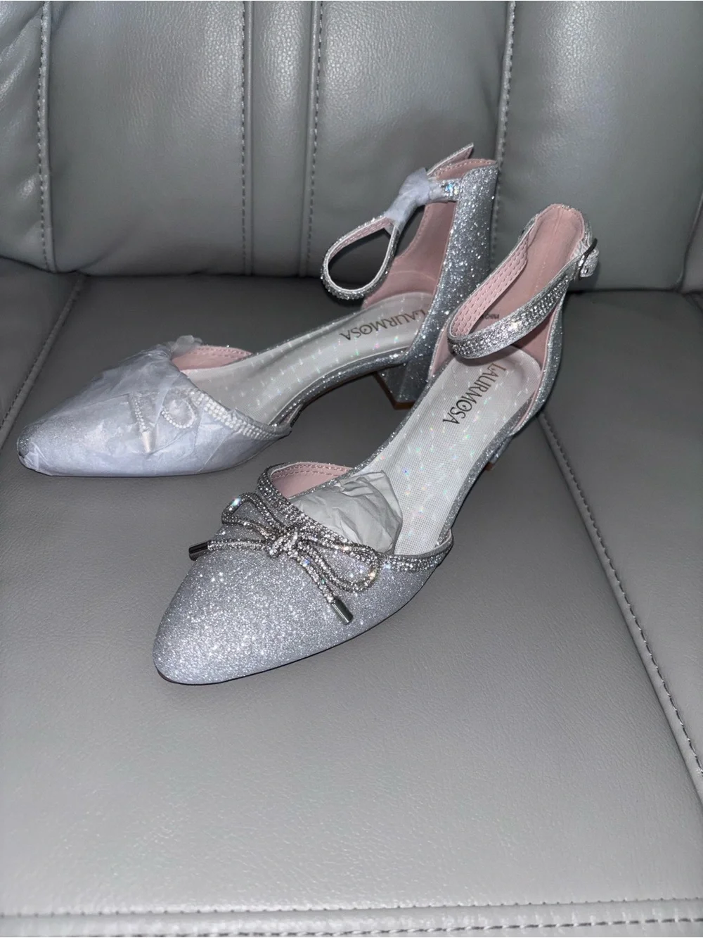 Laurmosa Girl’s Closed Toe Glitter Low Heel Shoes Size 5MT NEW